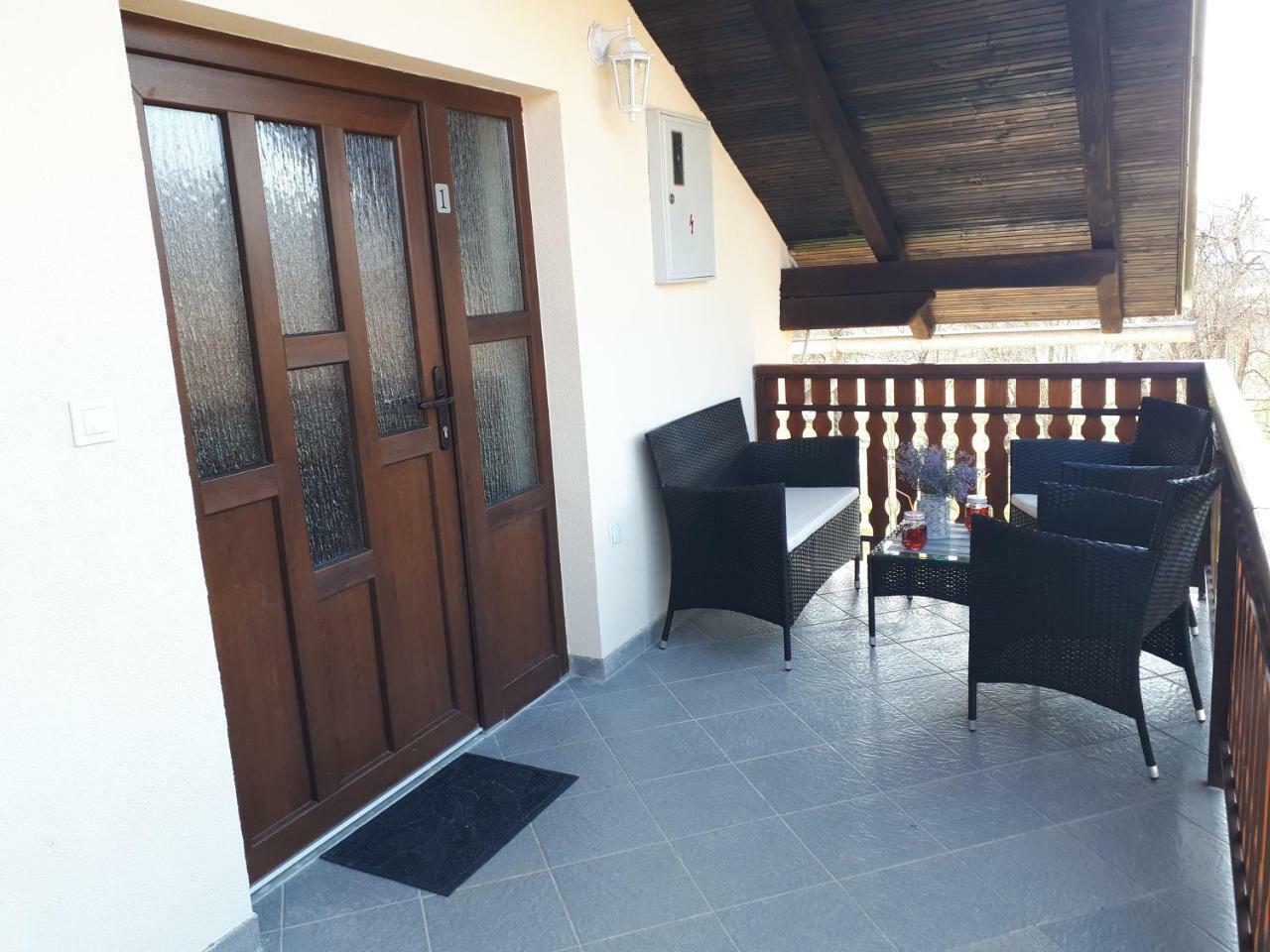 Apartment Jareb Slunj Exterior foto